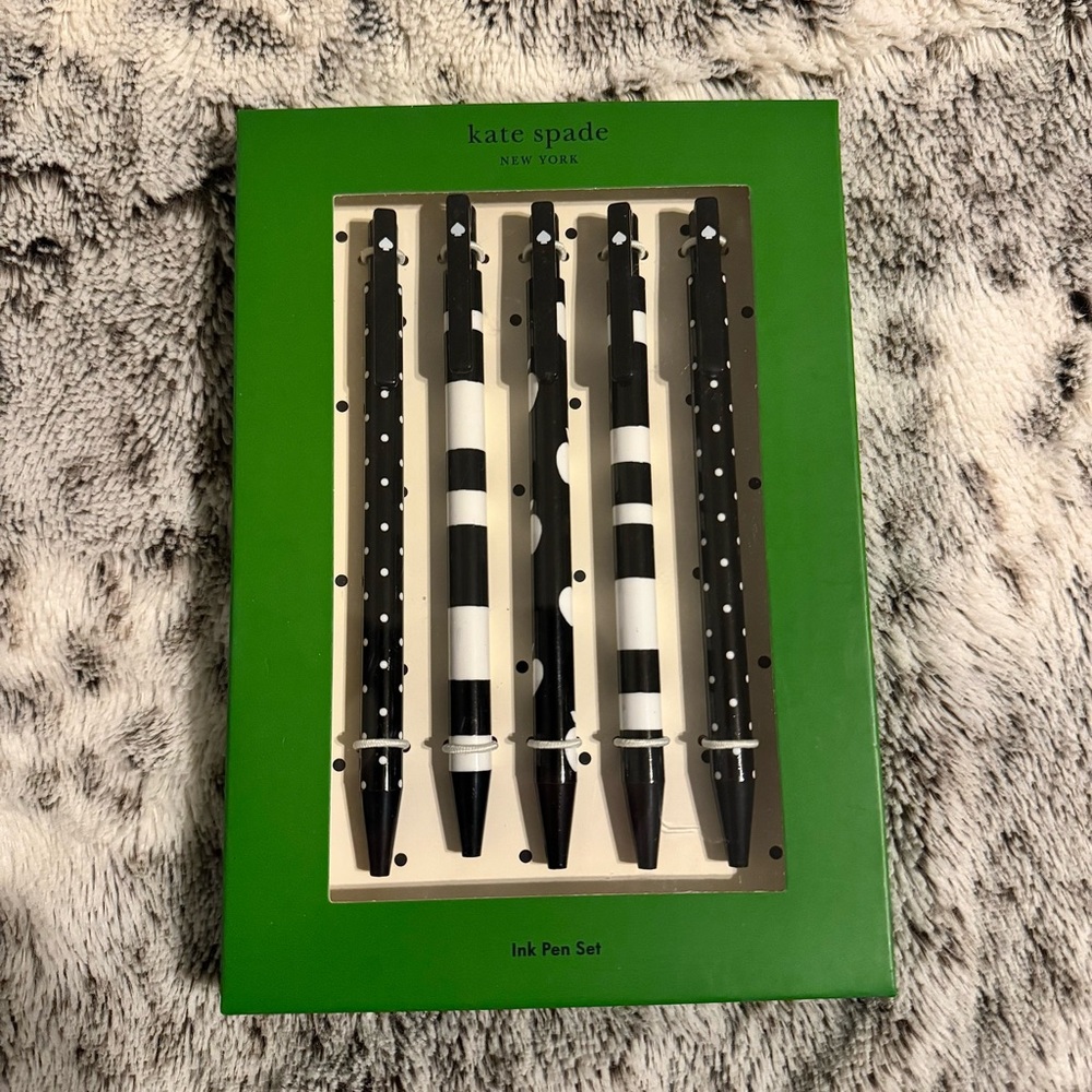 Kate Spade Dots & Stripes Click Ink Pen Set